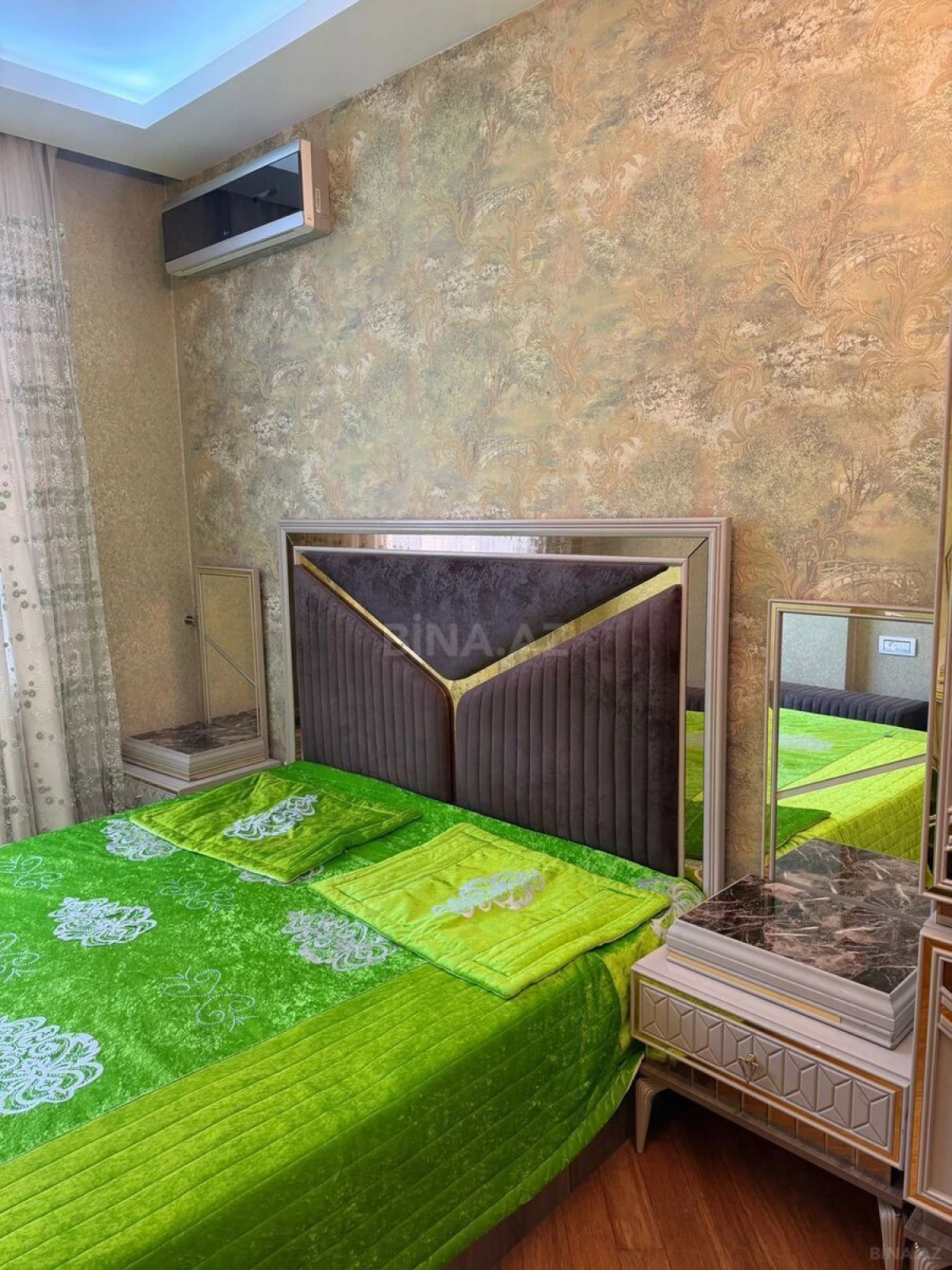 Kirayə verilir 3 otaqlı mənzil 150 m²