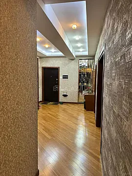 Kirayə verilir 3 otaqlı mənzil 150 m²