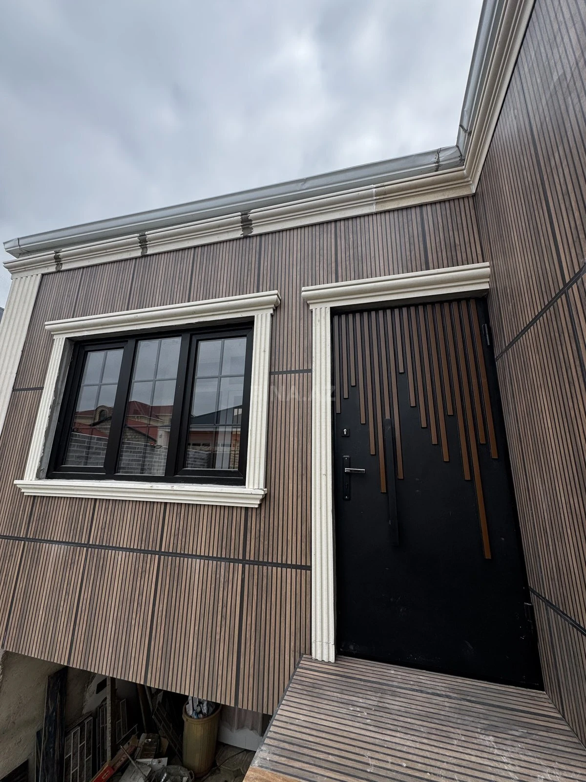 Satılır 5 otaqlı həyət evi 155 m²
