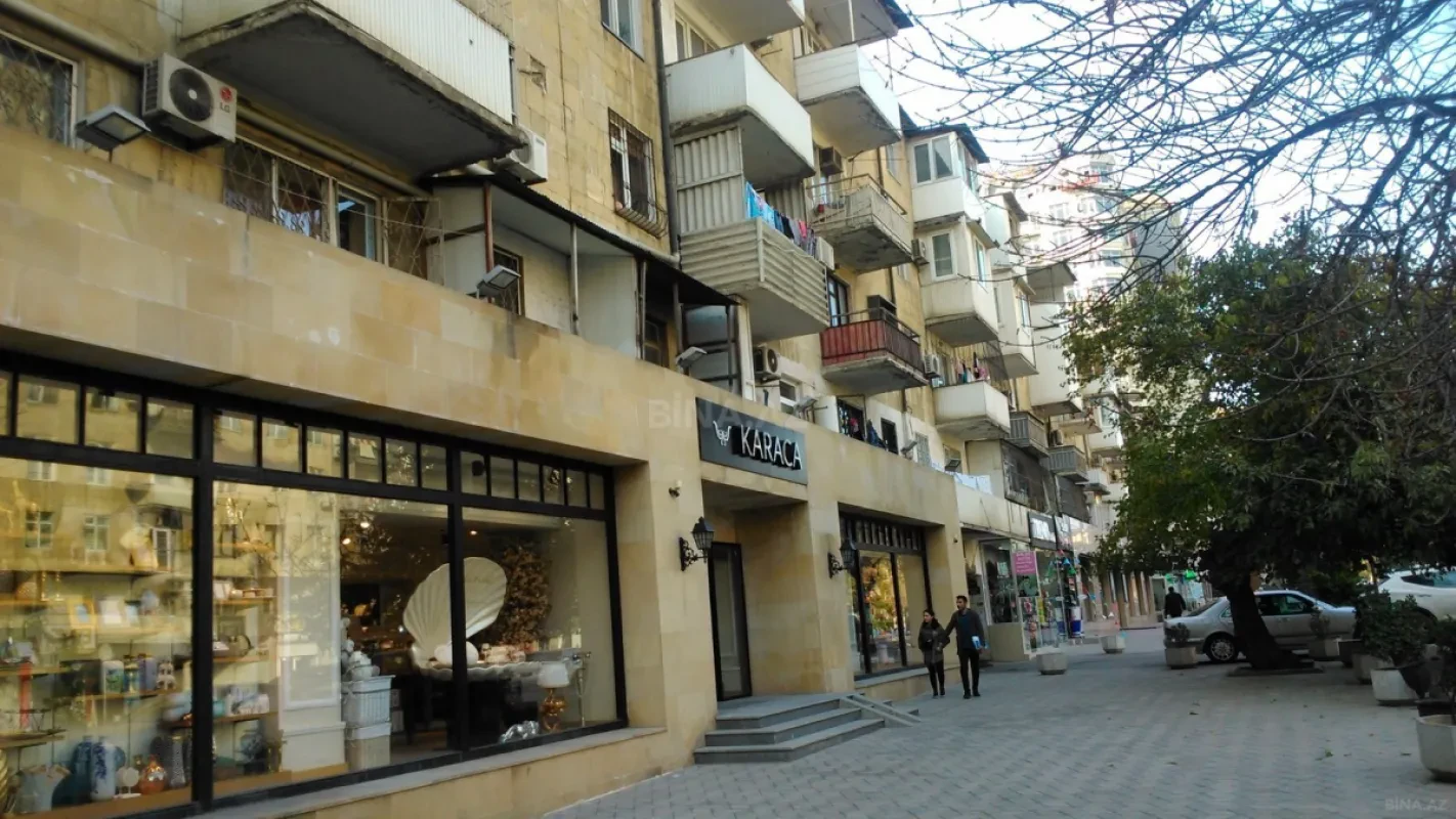 Kirayə verilir 2 otaqlı ofis 80 m²