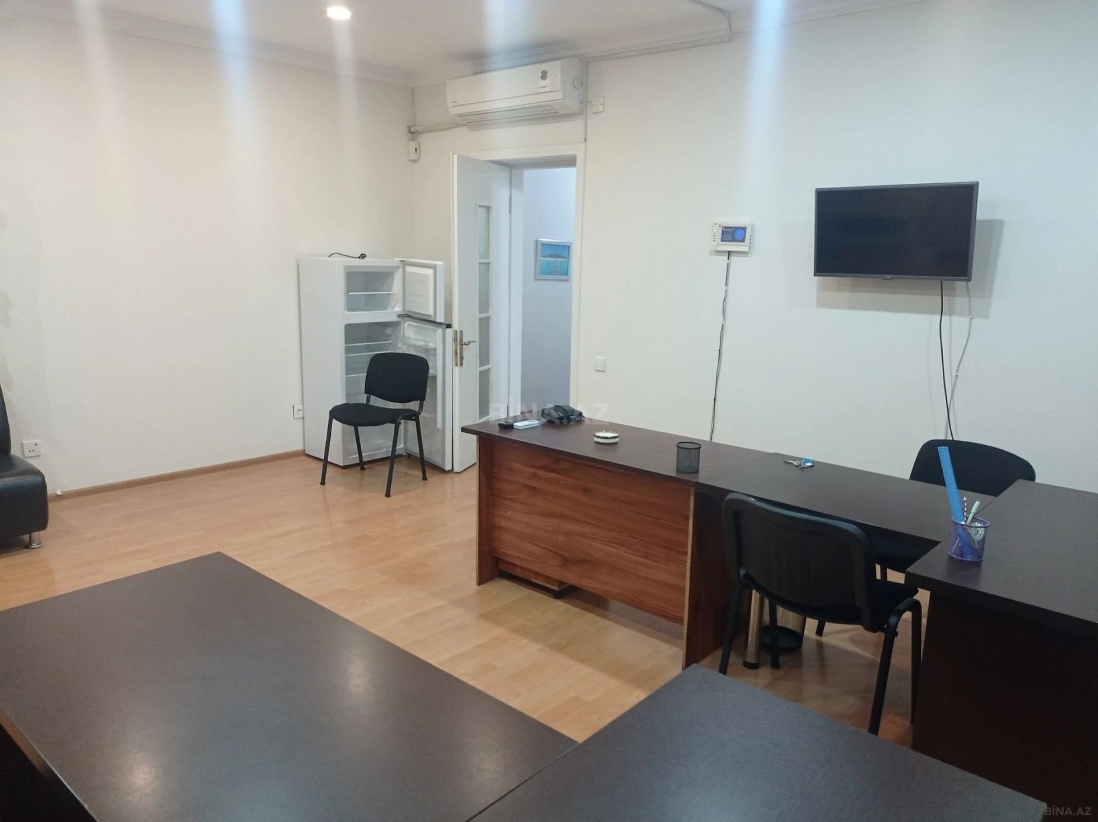 Kirayə verilir 2 otaqlı ofis 80 m²