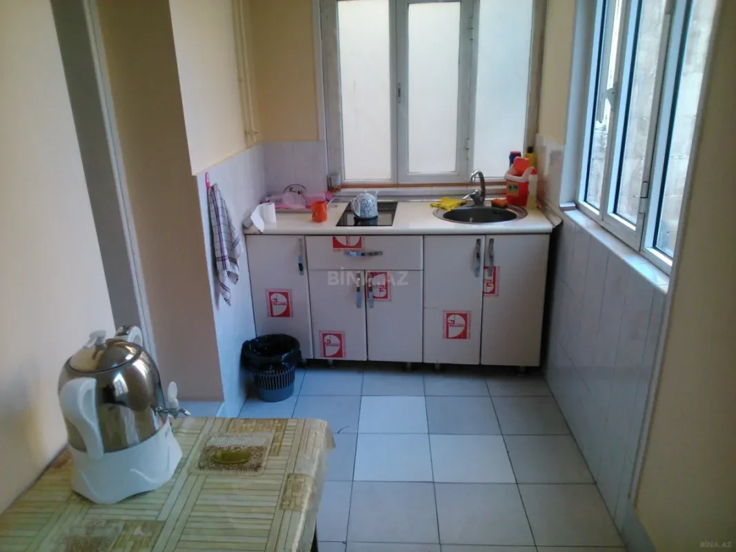 Kirayə verilir 2 otaqlı ofis 80 m²