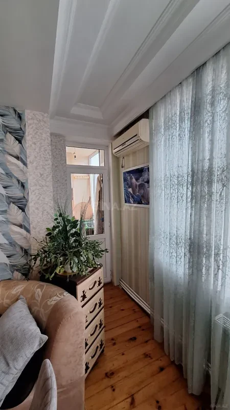 Kirayə verilir 2 otaqlı mənzil 70 m²