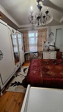 Kirayə verilir 2 otaqlı mənzil 70 m²