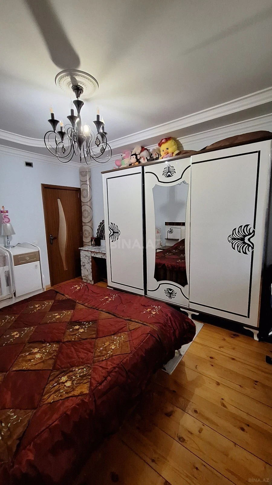 Kirayə verilir 2 otaqlı mənzil 70 m²