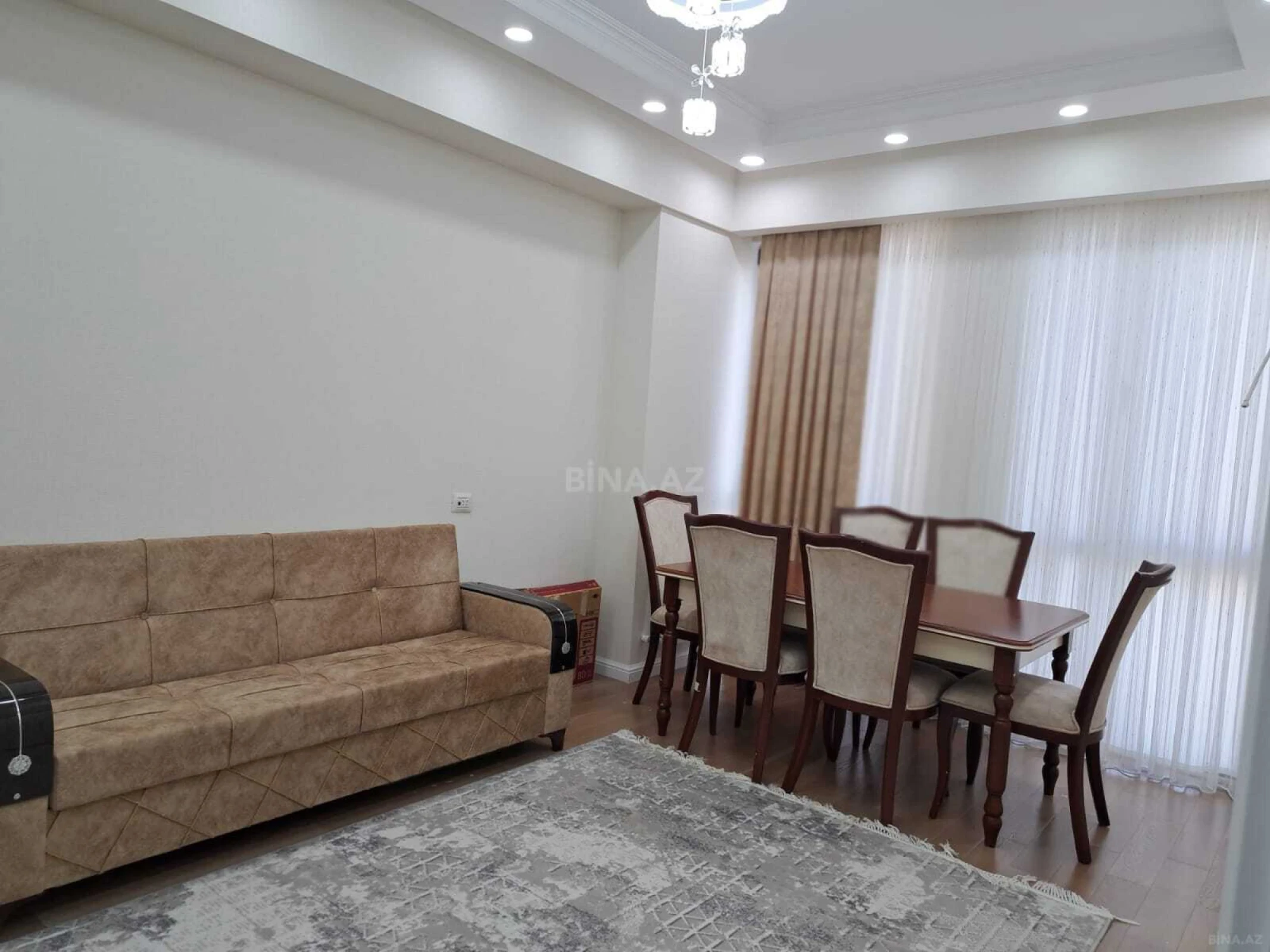 Kirayə verilir 2 otaqlı mənzil 55 m²