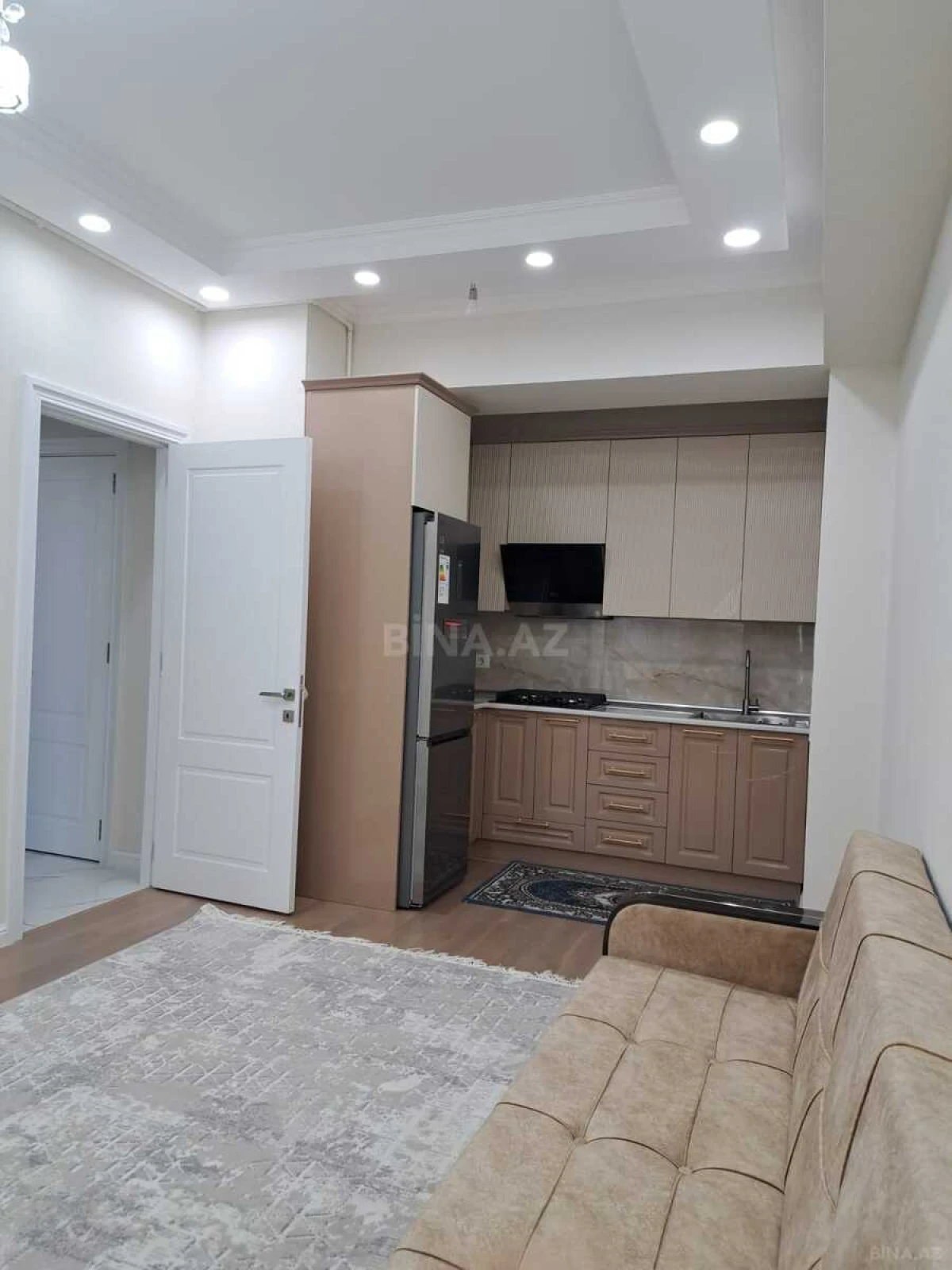 Kirayə verilir 2 otaqlı mənzil 55 m²