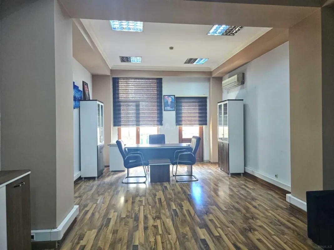 Kirayə verilir 3 otaqlı ofis 100 m²