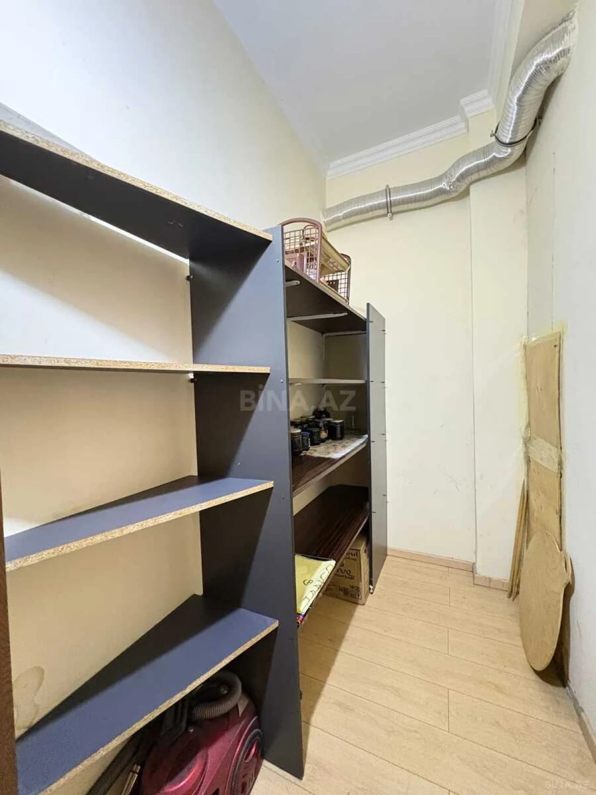 Kirayə verilir 4 otaqlı mənzil 147 m²