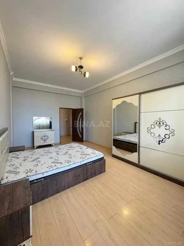 Kirayə verilir 4 otaqlı mənzil 147 m²