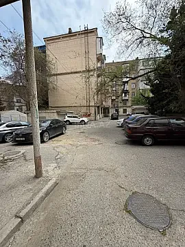 Satılır 2 otaqlı mənzil 62 m²