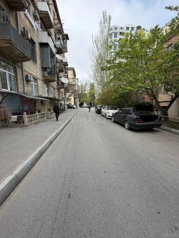 Satılır 2 otaqlı mənzil 62 m²