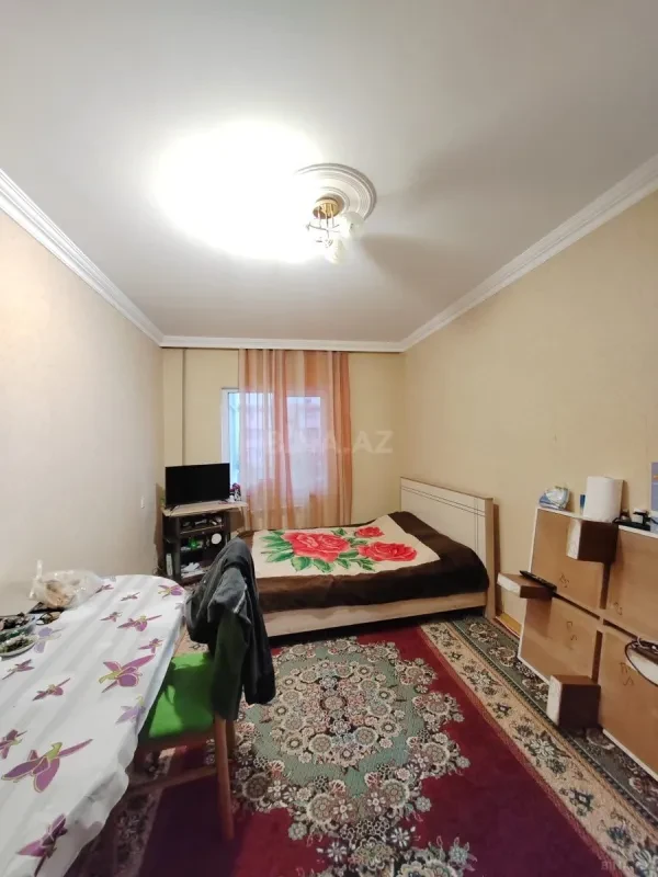 Satılır 1 otaqlı mənzil 40 m²