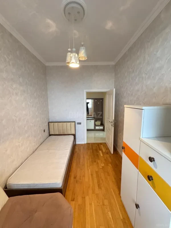 Satılır 3 otaqlı mənzil 66 m²
