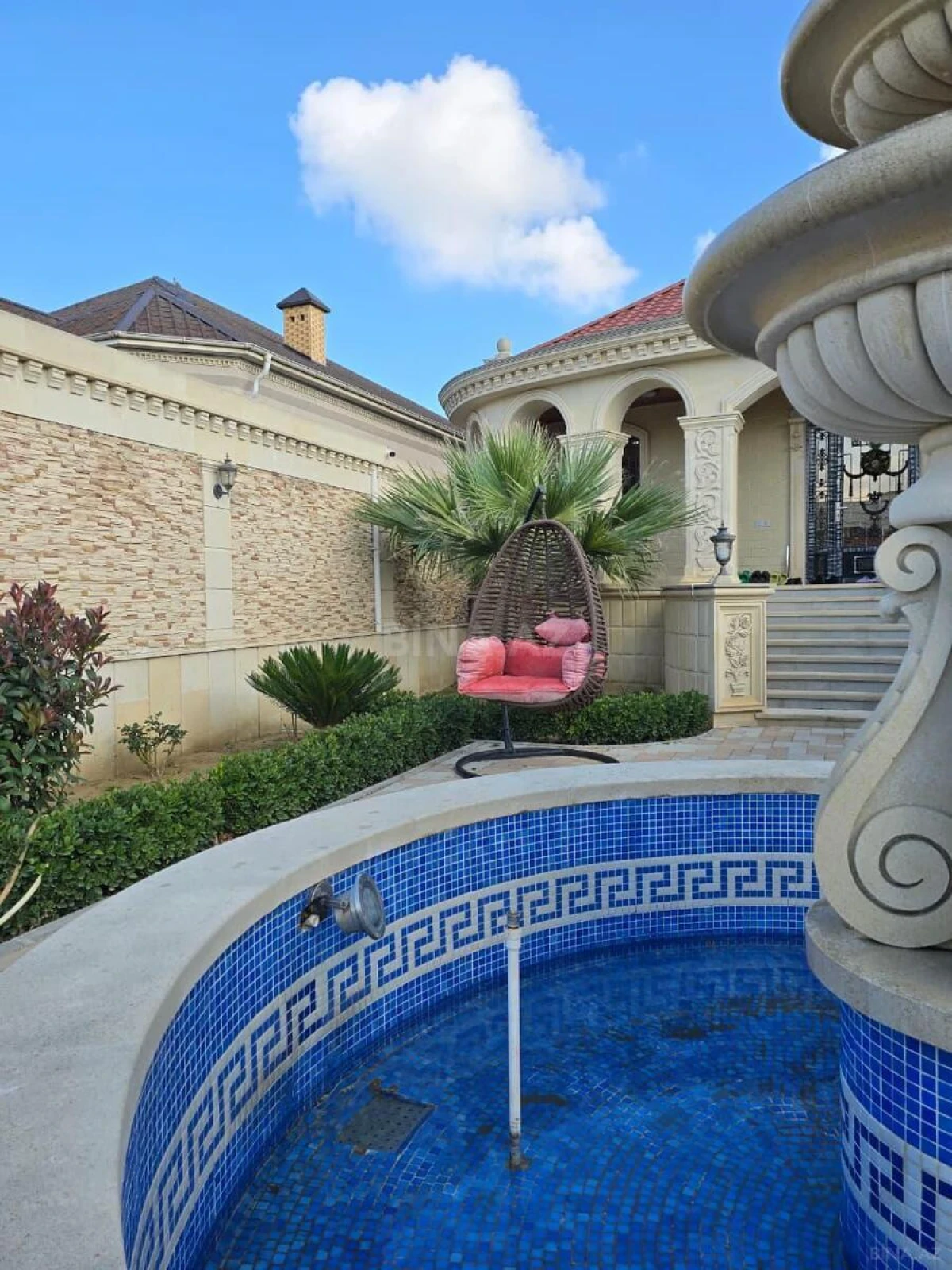 Satılır 3 otaqlı həyət evi 160 m²