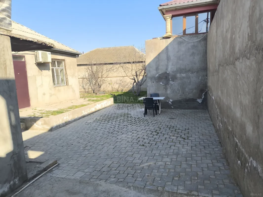Satılır 3 otaqlı həyət evi 100 m²
