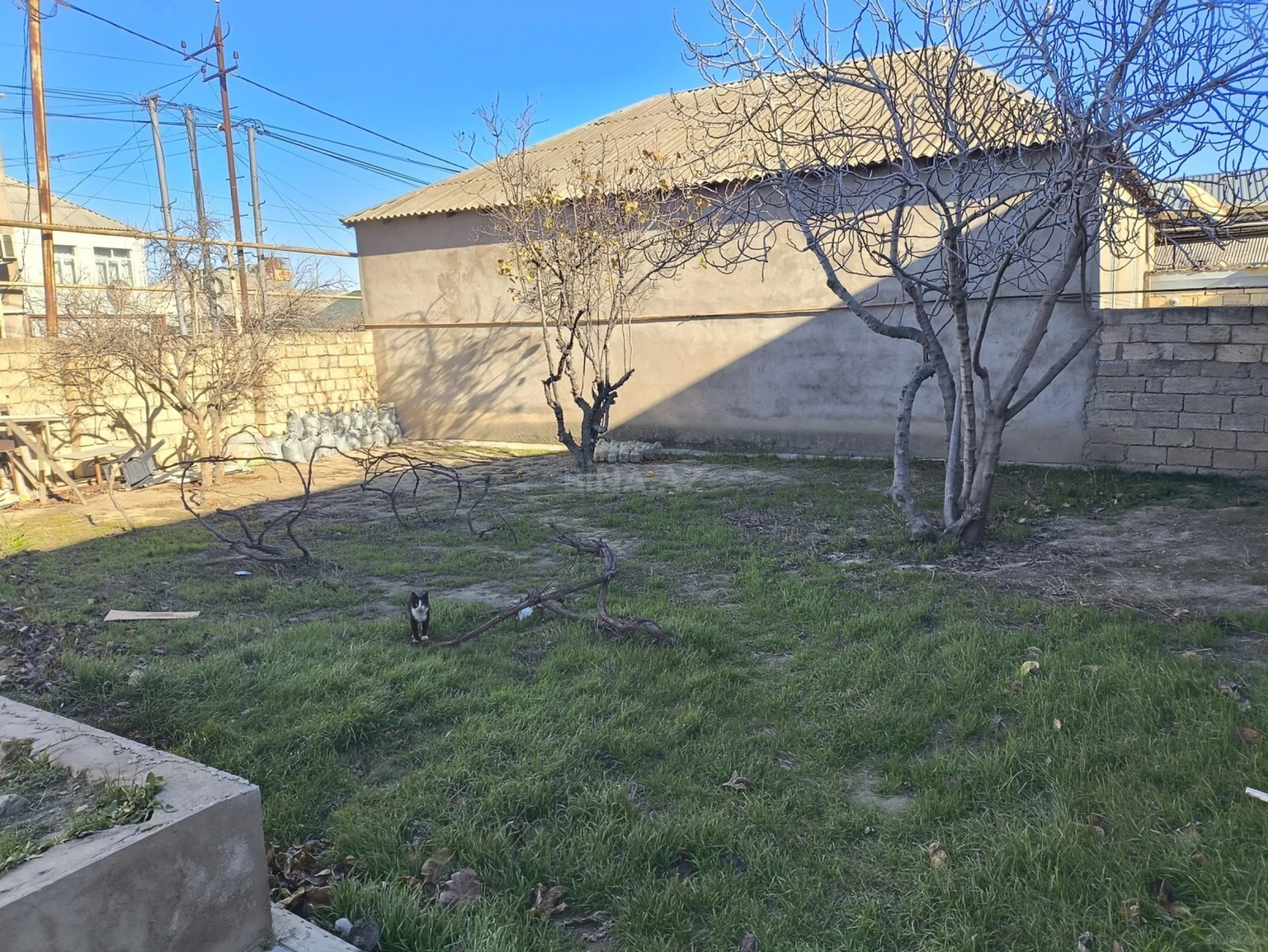 Satılır 3 otaqlı həyət evi 100 m²
