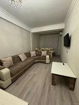 Kirayə verilir 2 otaqlı mənzil 65 m²