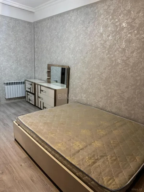 Kirayə verilir 2 otaqlı mənzil 65 m²