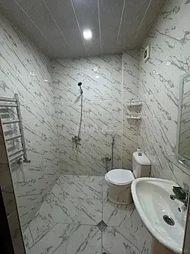 Kirayə verilir 2 otaqlı mənzil 65 m²