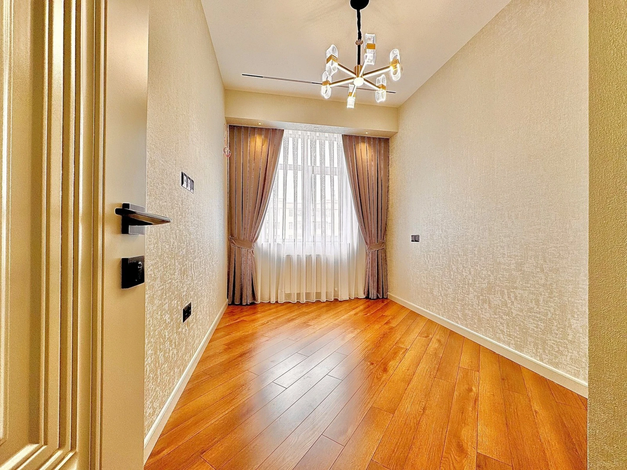 Satılır 3 otaqlı mənzil 63 m²