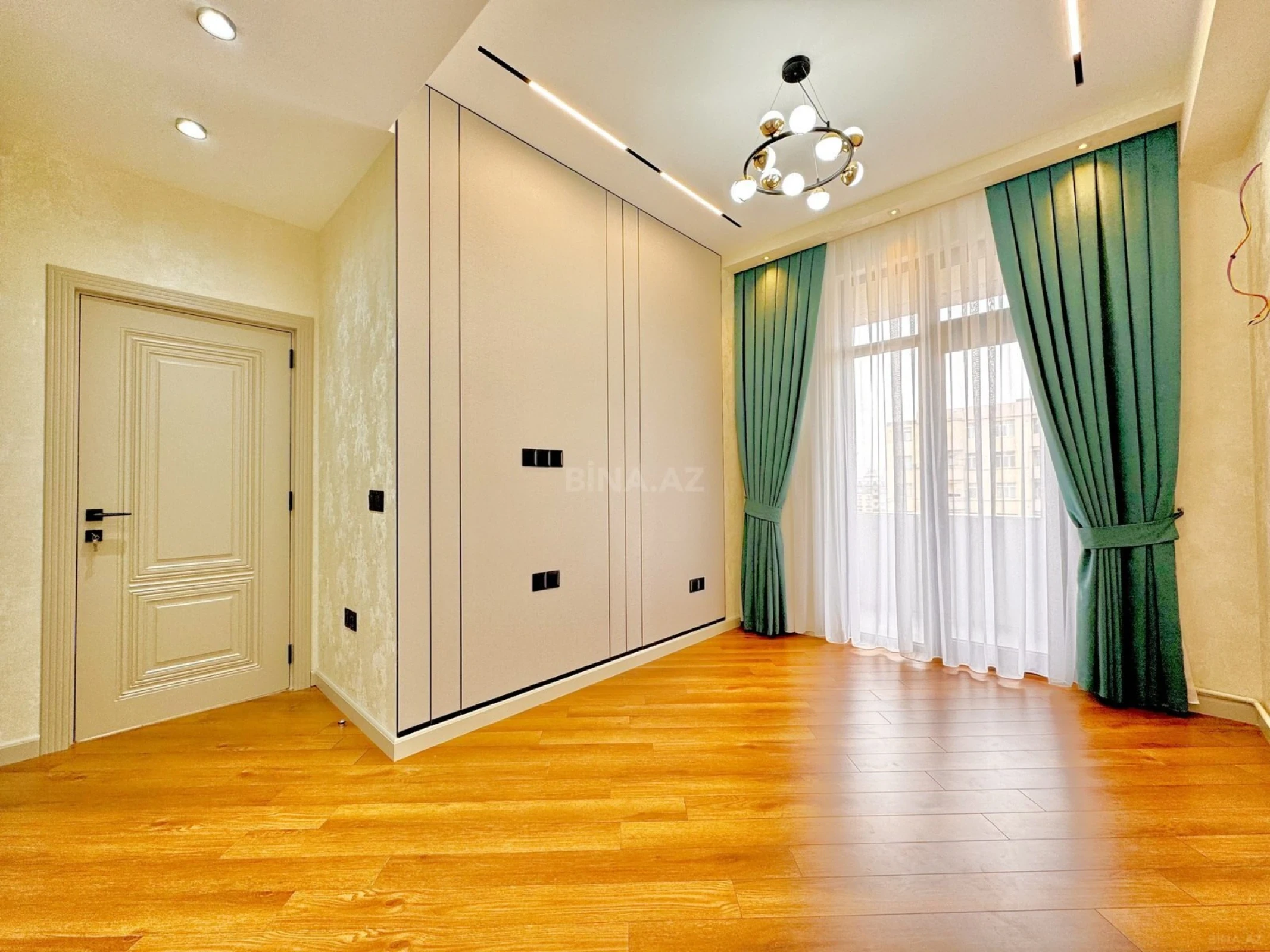 Satılır 3 otaqlı mənzil 63 m²