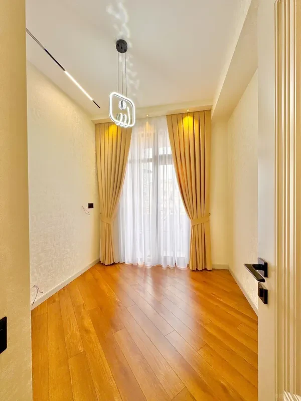 Satılır 3 otaqlı mənzil 63 m²