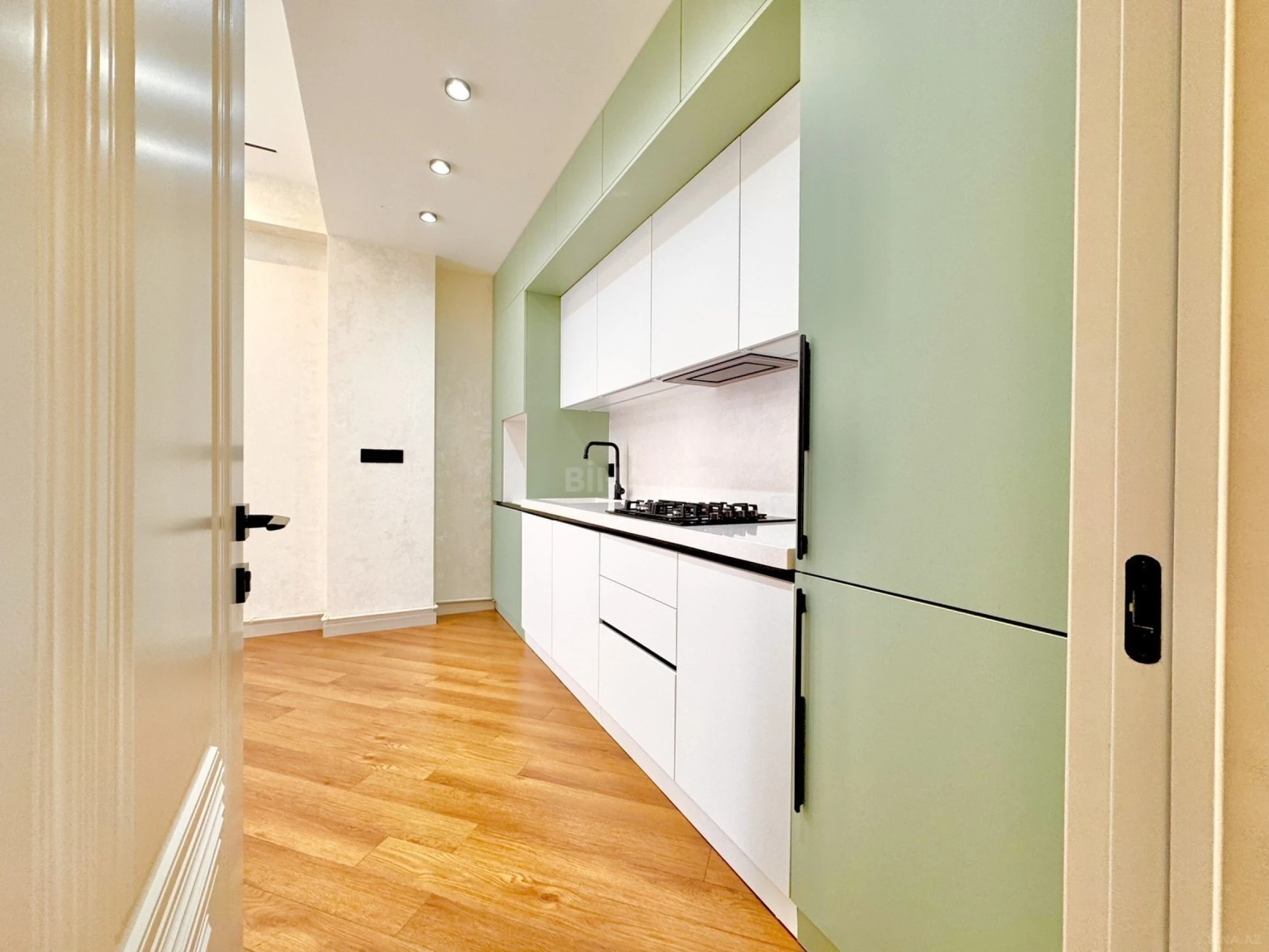 Satılır 3 otaqlı mənzil 63 m²