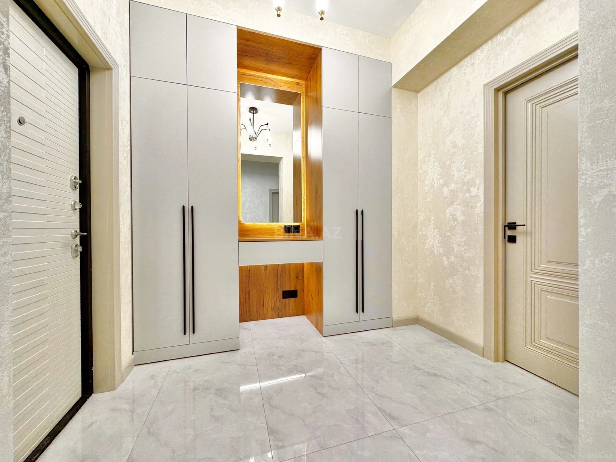 Satılır 3 otaqlı mənzil 63 m²