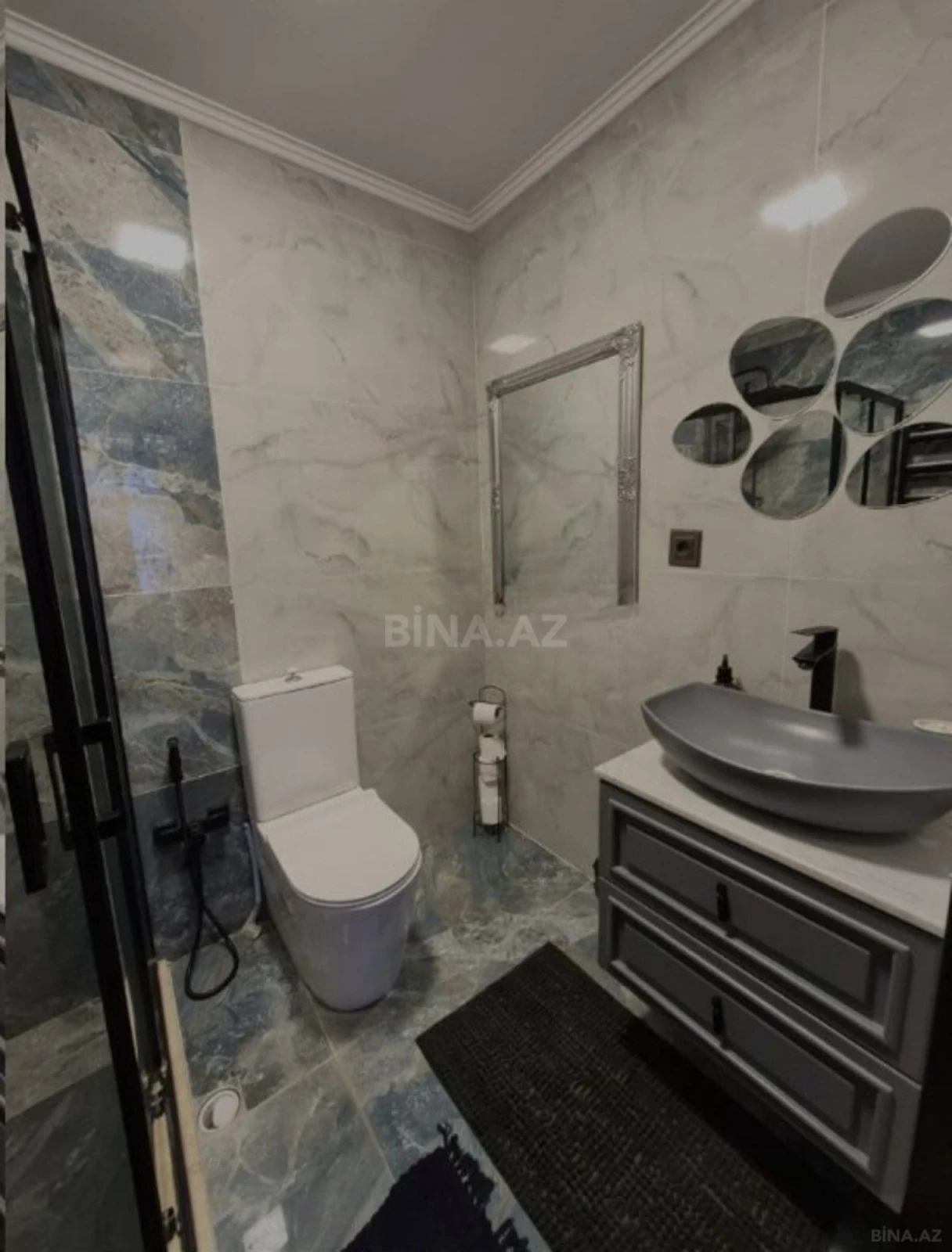 Kirayə verilir 3 otaqlı mənzil 120 m²