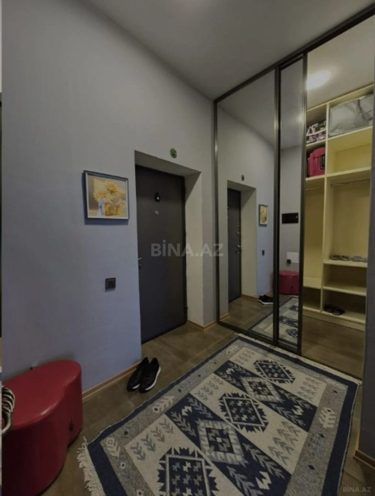 Kirayə verilir 3 otaqlı mənzil 120 m²