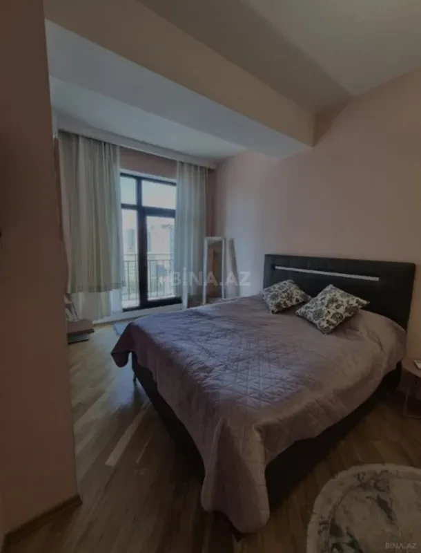 Kirayə verilir 3 otaqlı mənzil 120 m²