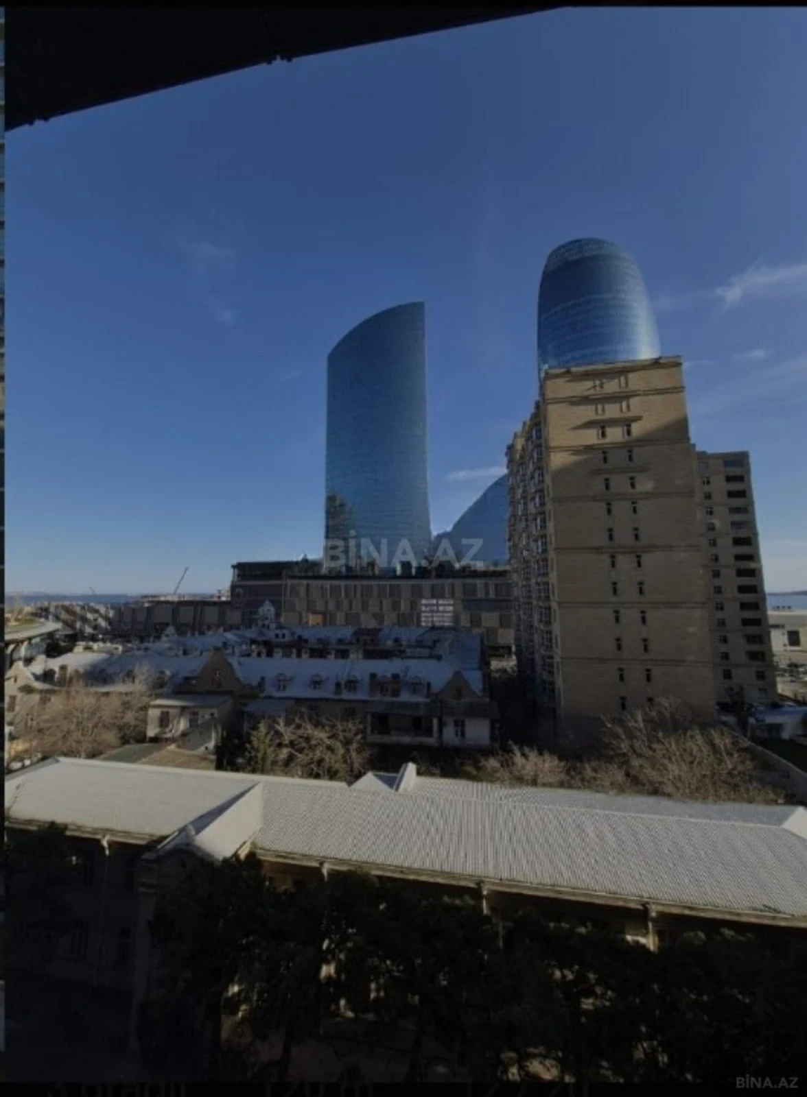 Kirayə verilir 3 otaqlı mənzil 120 m²