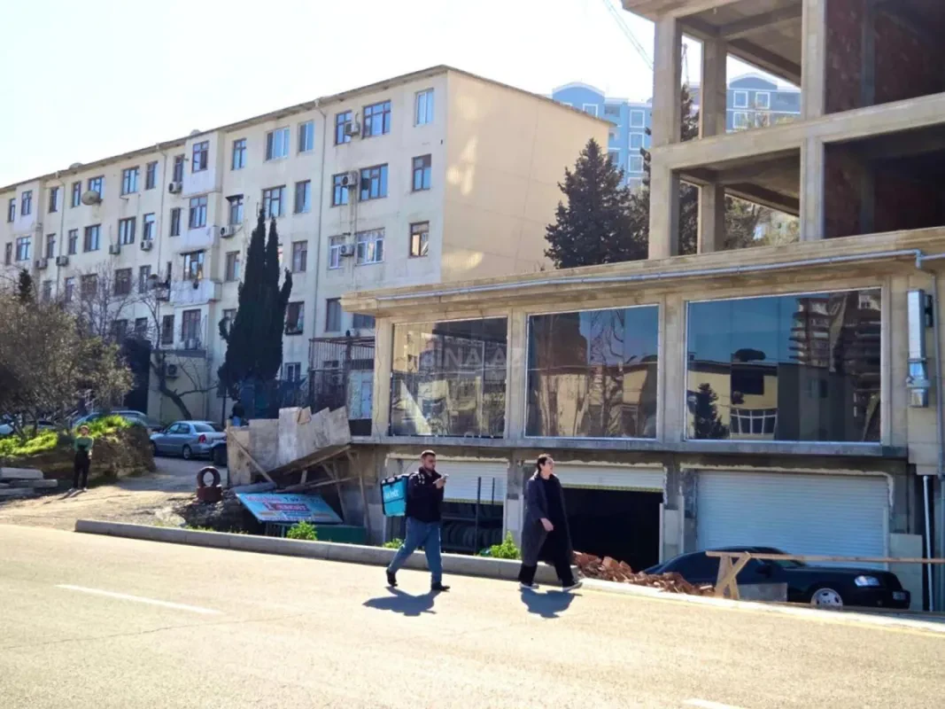 Kirayə verilir obyekt 262 m²
