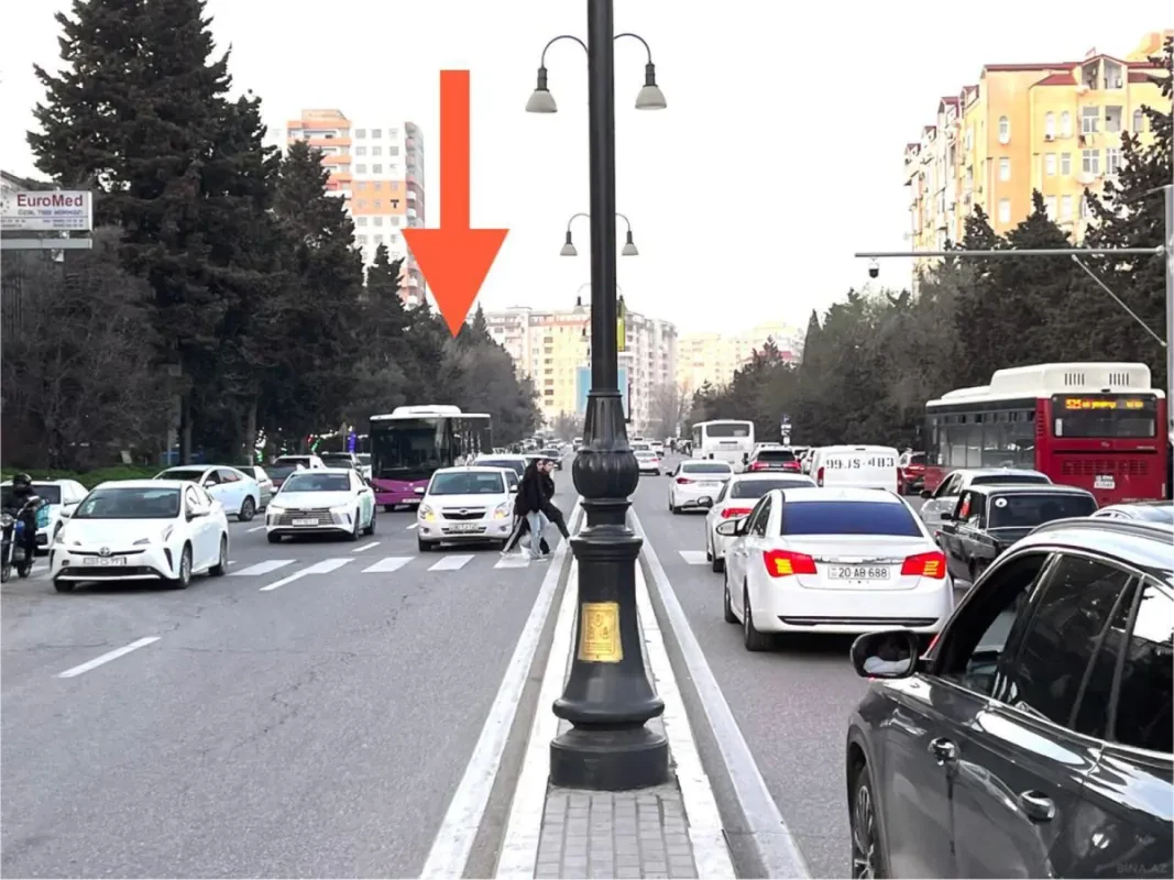 Kirayə verilir obyekt 262 m²