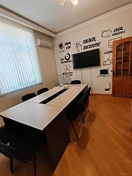 Kirayə verilir 1 otaqlı ofis 30 m²