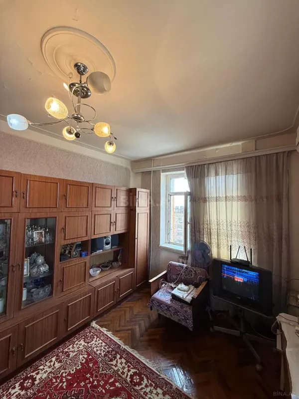Kirayə verilir 2 otaqlı mənzil 60 m²