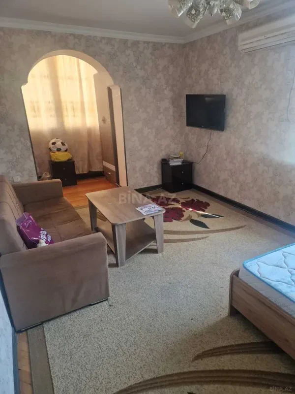 Satılır 1 otaqlı mənzil 35 m²