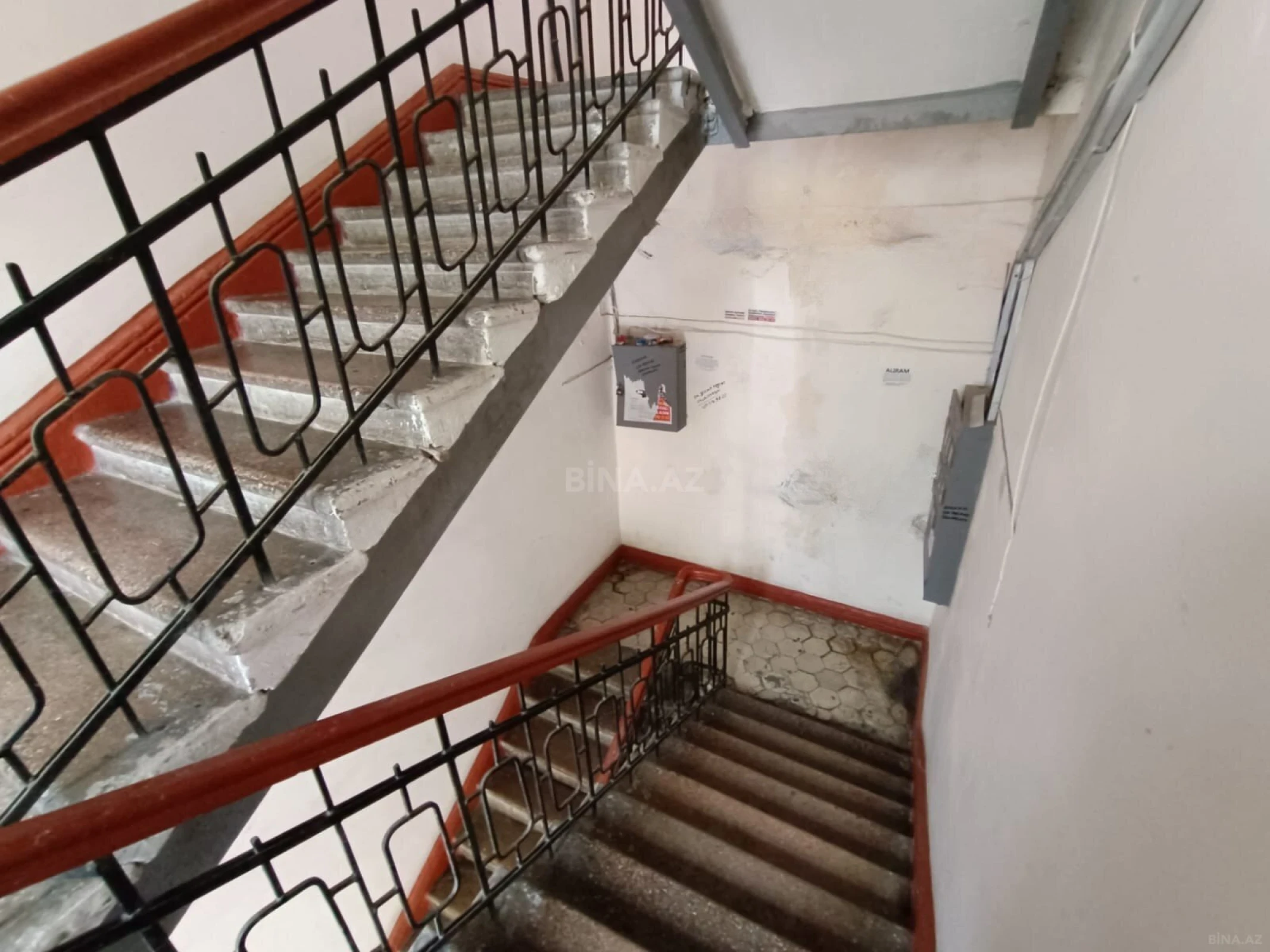 Satılır 2 otaqlı mənzil 60 m²