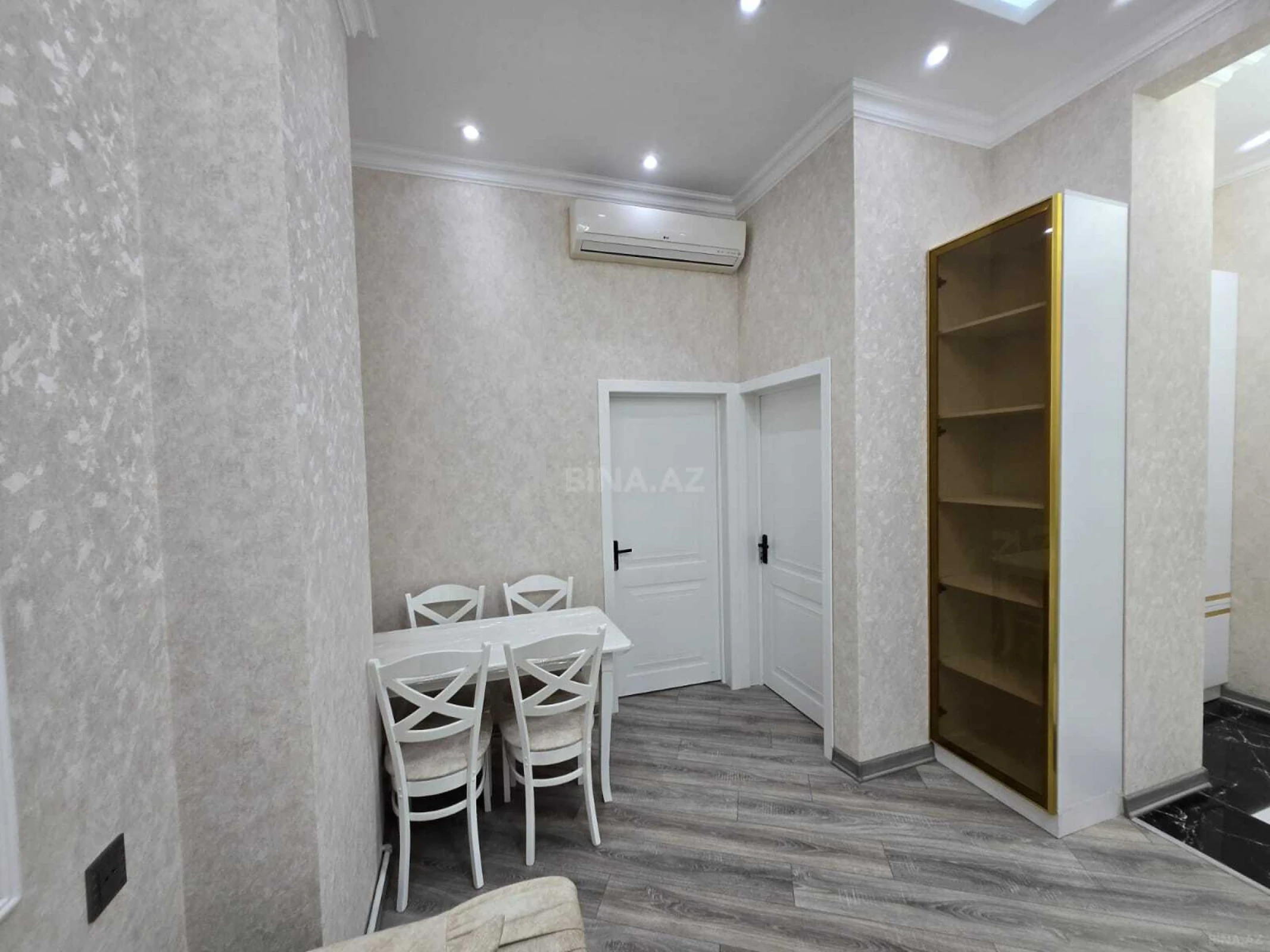 Satılır 3 otaqlı mənzil 65 m²