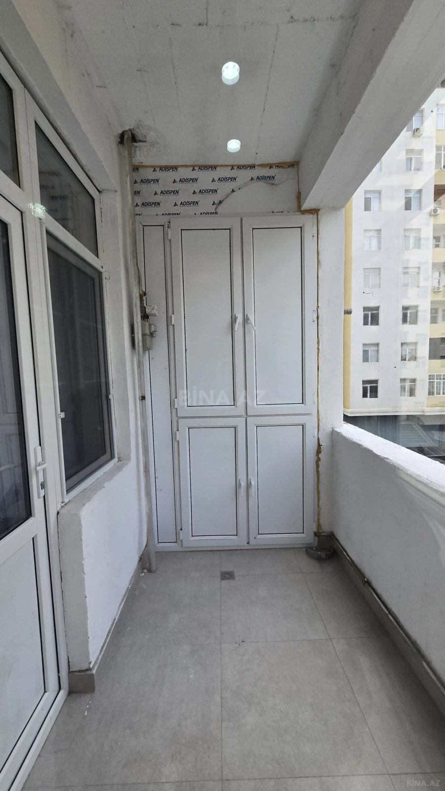 Satılır 2 otaqlı mənzil 53 m²