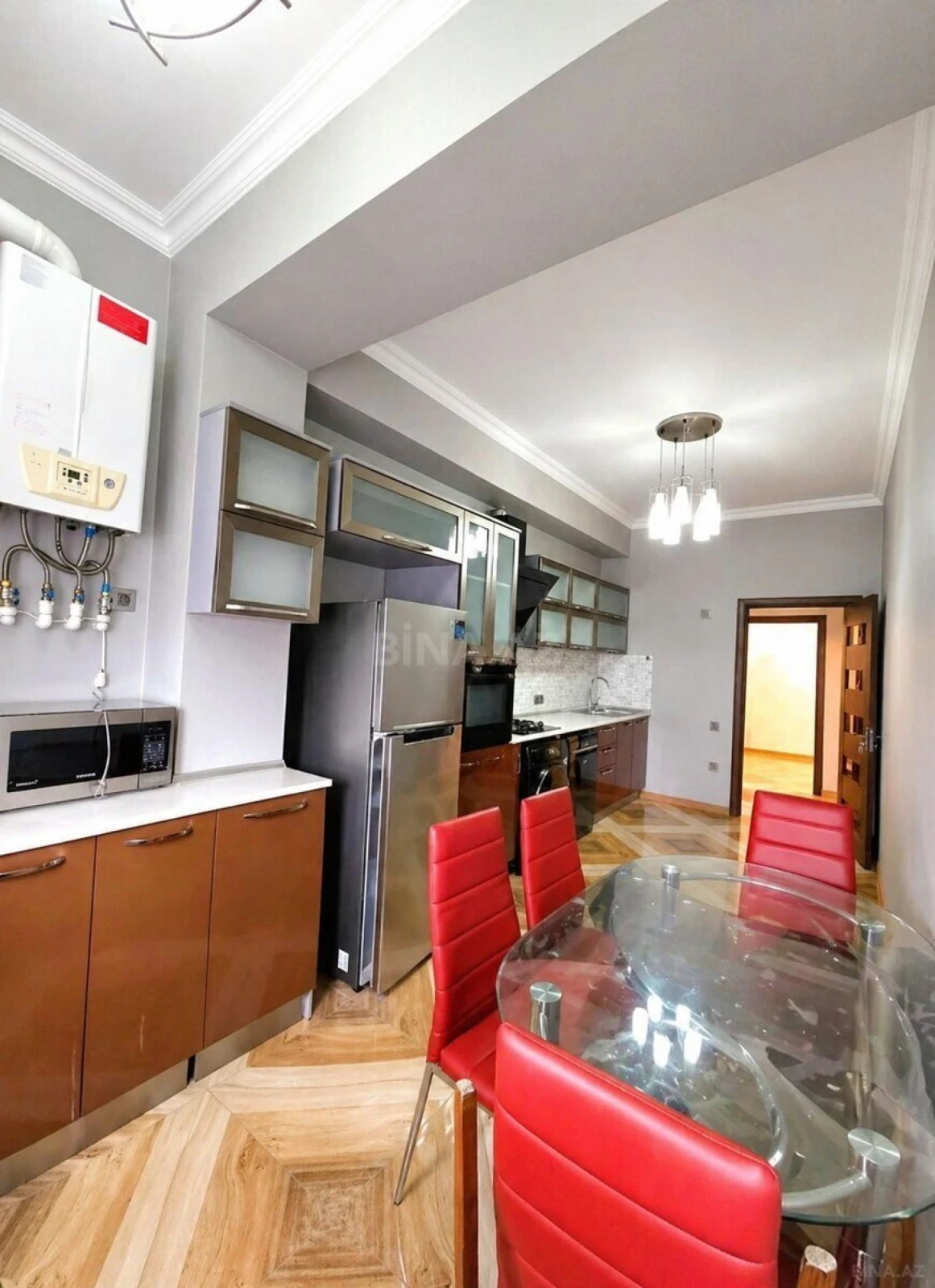 Satılır 2 otaqlı mənzil 90 m²