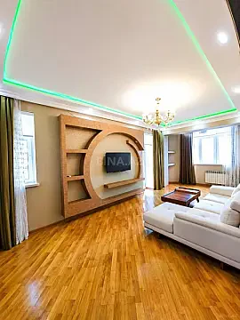Satılır 2 otaqlı mənzil 90 m²