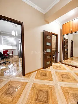 Satılır 2 otaqlı mənzil 90 m²