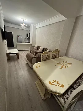 Kirayə verilir 2 otaqlı mənzil 65 m²