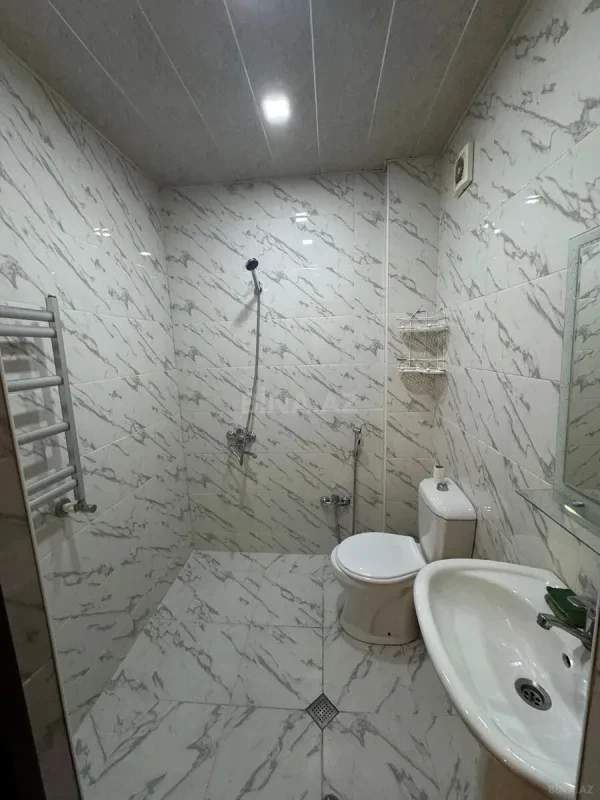 Kirayə verilir 2 otaqlı mənzil 65 m²