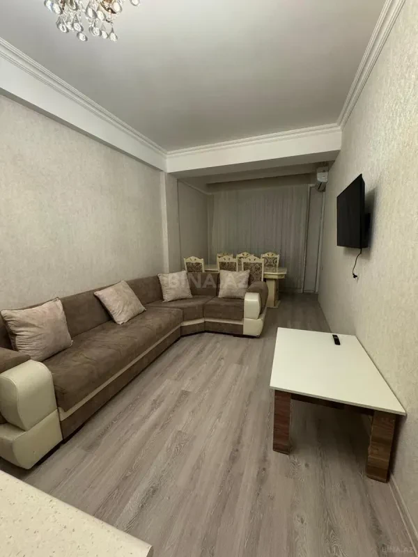 Kirayə verilir 2 otaqlı mənzil 65 m²