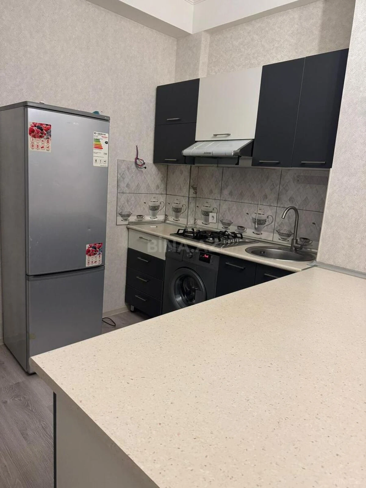 Kirayə verilir 2 otaqlı mənzil 65 m²