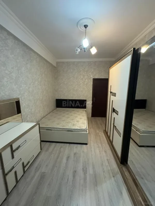 Kirayə verilir 2 otaqlı mənzil 65 m²