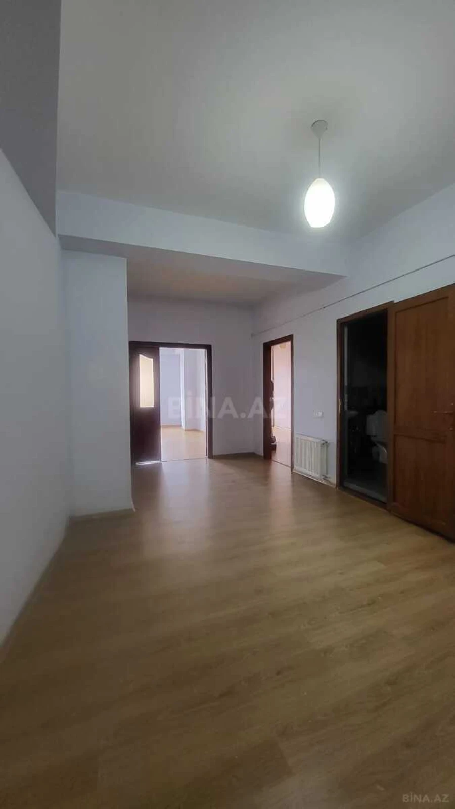 Satılır 3 otaqlı mənzil 125 m²